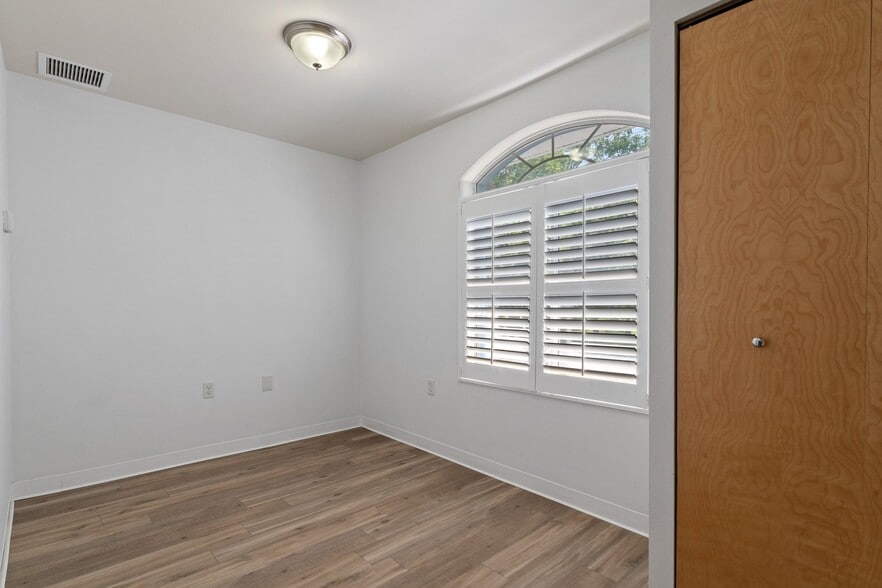 More Photos Of 311 NE 4th Ave, Crystal River Healthcare For Lease