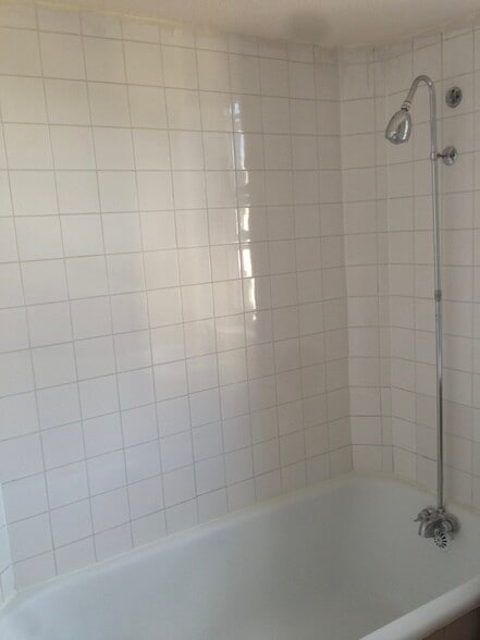 More Photos Of 5517 Grant Pl, West New York Apartments For Sale
