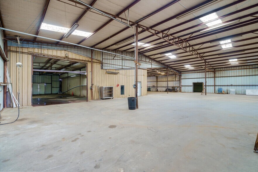 More Photos Of 7439 FM 314, Ben Wheeler Industrial For Sale