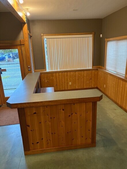 More Photos Of 338 NW 85th St, Seattle Office For Sale