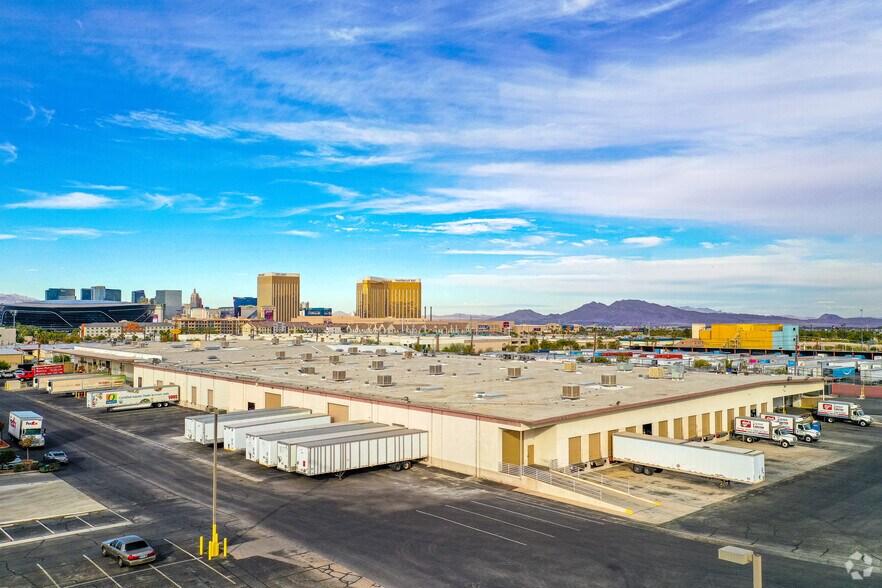 More Photos Of 6065 Polaris Ave, Las Vegas Distribution For Lease