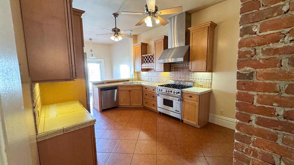 More Photos Of 2850 Sacramento St, San Francisco Apartments For Sale