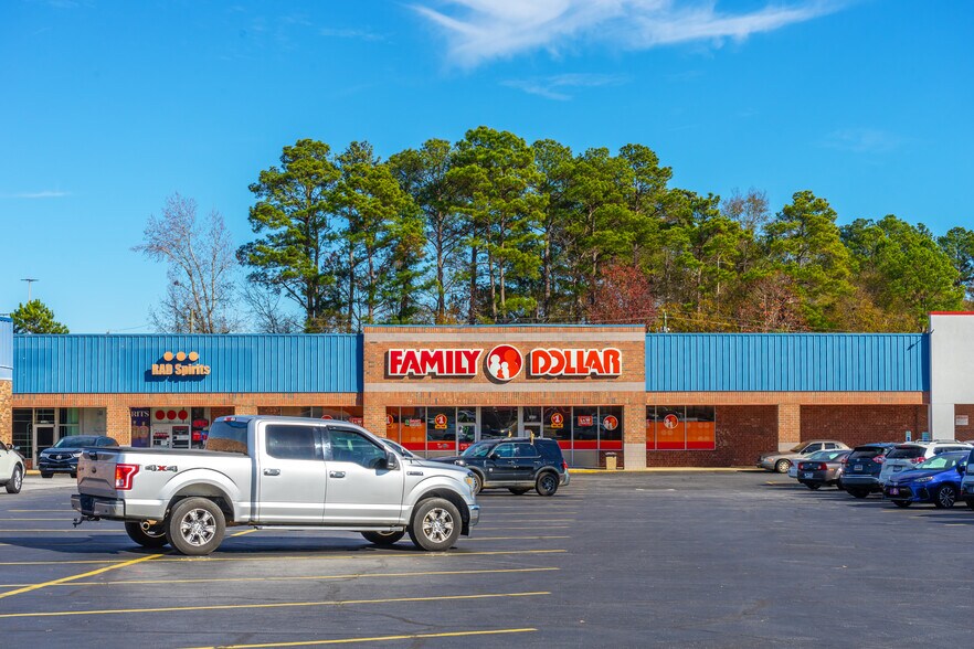 More Photos Of 1003-1025 Broad St, Sumter Unknown For Lease