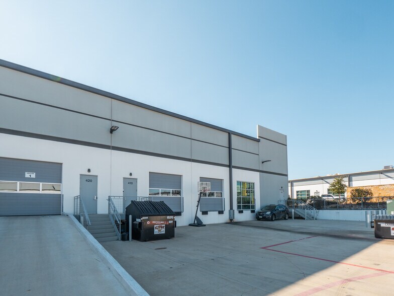 More Photos Of 3101 Eagles Nest St, Round Rock Flex For Lease