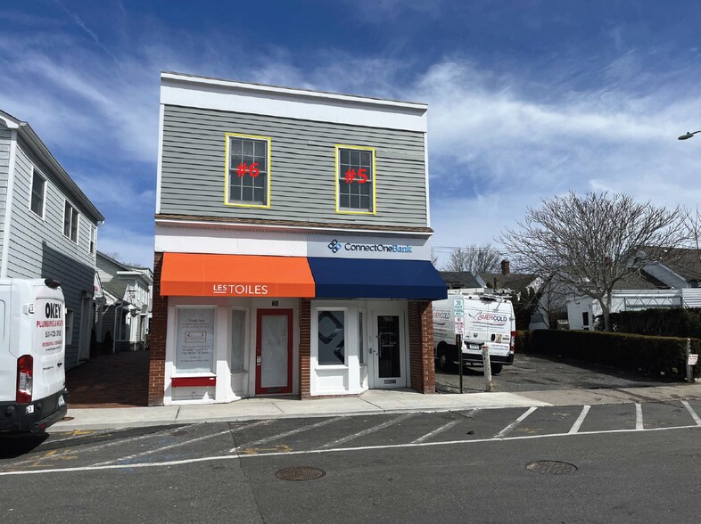Primary Photo Of 78 Park Pl, East Hampton Storefront For Lease