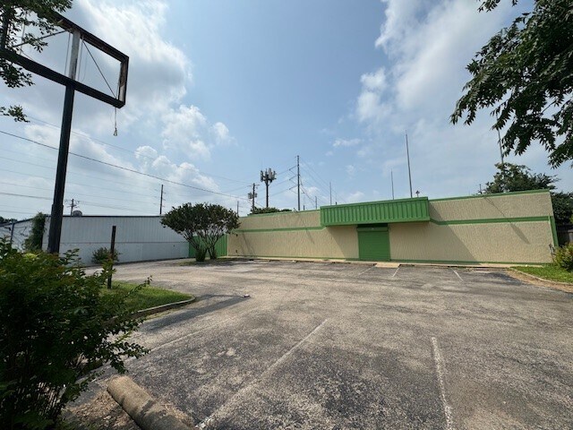 Primary Photo Of 813 Morrow St, Austin Flex For Lease