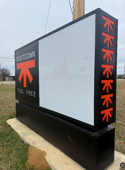 More Photos Of 3836 N Gloster St, Tupelo Freestanding For Lease