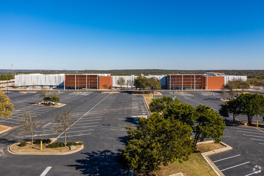 More Photos Of 8201 N FM 620, Austin Office For Lease