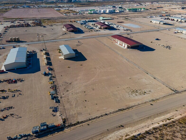 More Photos Of 16680 W Basin St, Odessa Warehouse For Sale