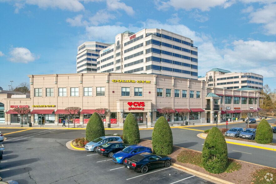 Primary Photo Of 11648-11694 Plaza America Dr, Reston Storefront For Lease