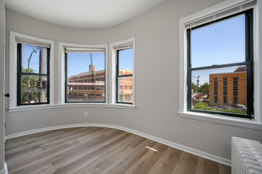 More Photos Of 1210 W 83rd St, Chicago Apartments For Sale