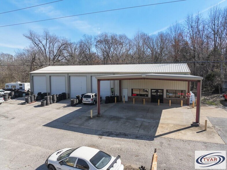 More Photos Of 9100 Highway 70, Cedar Grove Auto Repair For Sale