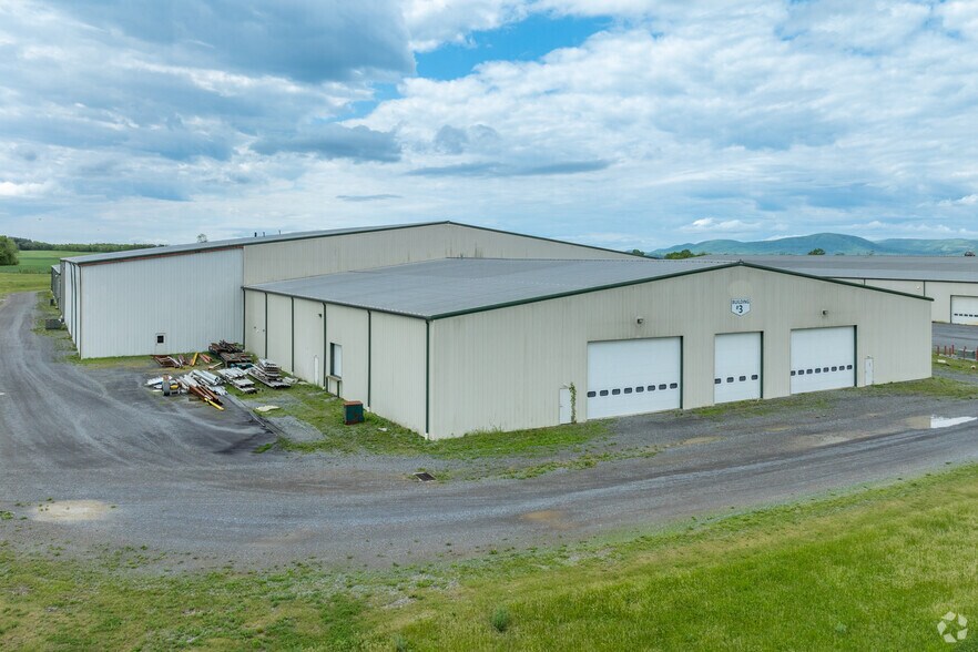 More Photos Of 6100 Buchanan Trl W, Mercersburg Unknown For Lease