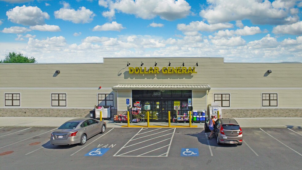 More Photos Of 236 North St, Cheshire Freestanding For Sale