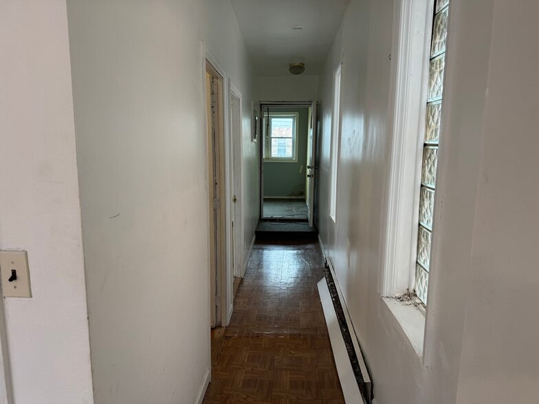 More Photos Of 2376 E 15th St, Brooklyn Specialty For Sale