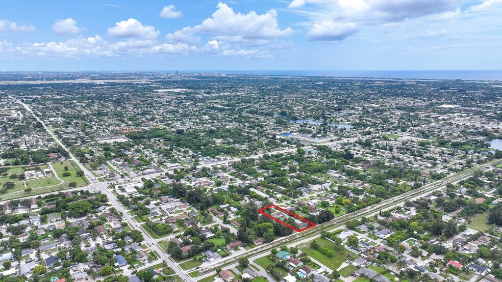More Photos Of 3874 7th Ave N, Lake Worth Apartments For Sale