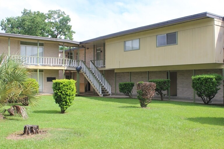 More Photos Of 1500 Link Ave, Orange Apartments For Sale