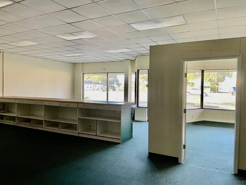 More Photos Of 1500 E Tunnel Blvd, Houma Office For Sale