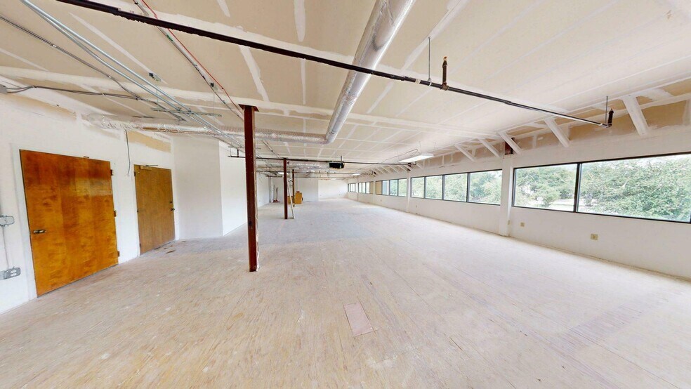 More Photos Of 140 N Westmonte Dr, Altamonte Springs Medical For Lease