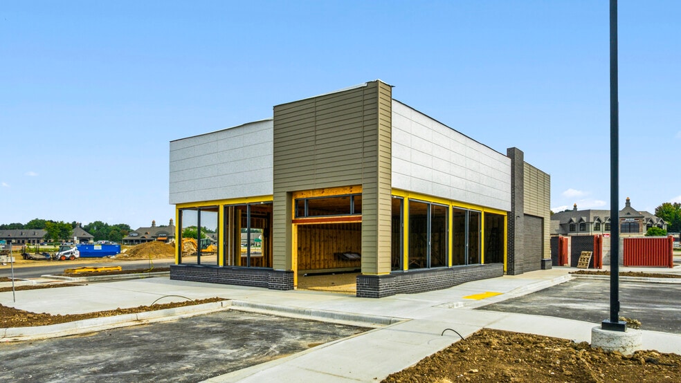 More Photos Of 1299 Olympia Fields Dr, Oconomowoc Fast Food For Sale