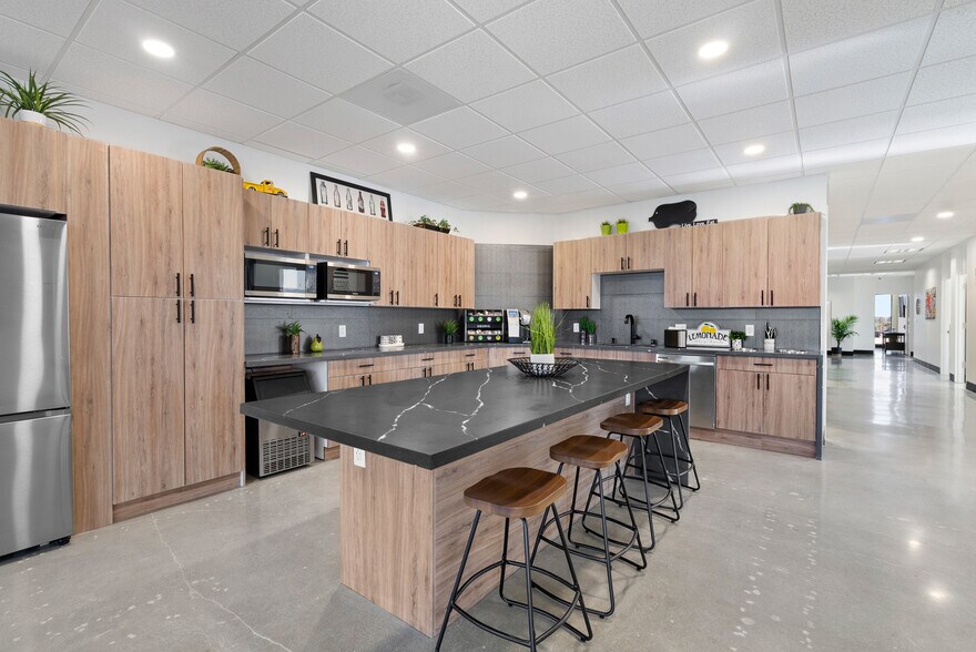 More Photos Of 330 N D St, San Bernardino Medical For Lease