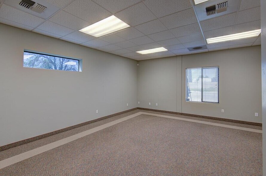More Photos Of 1206 S O St, Tulare Office For Sale