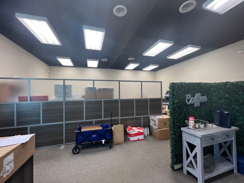 More Photos Of 2860 W State Road 84, Fort Lauderdale Office For Sale