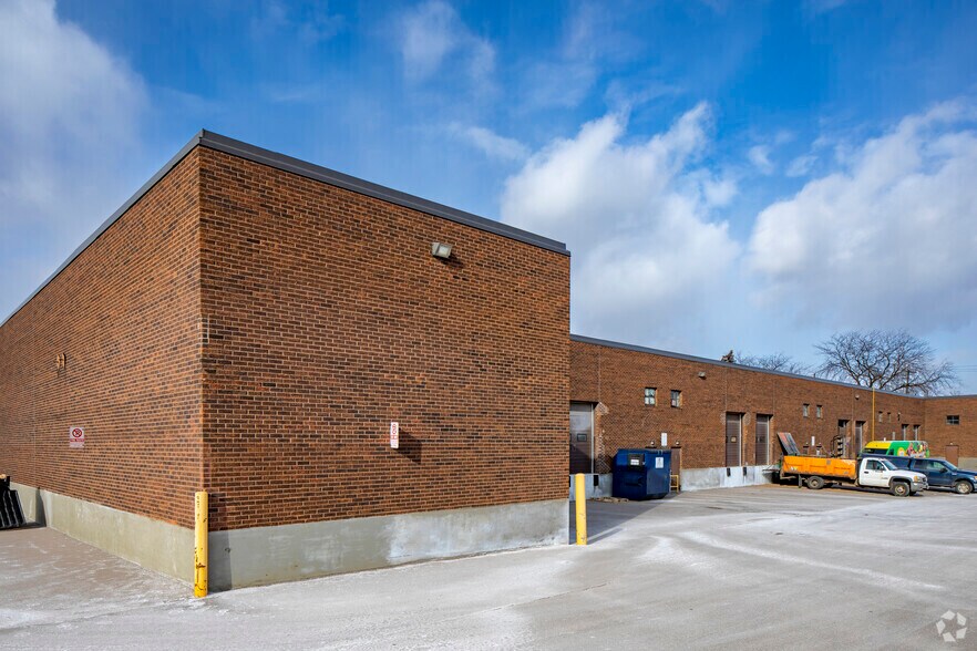 More Photos Of 5266 General Rd, Mississauga Warehouse For Sale