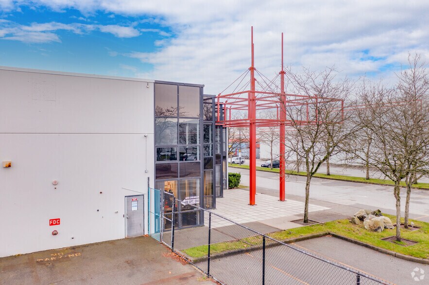 More Photos Of 8500 River Rd, Delta Warehouse For Lease
