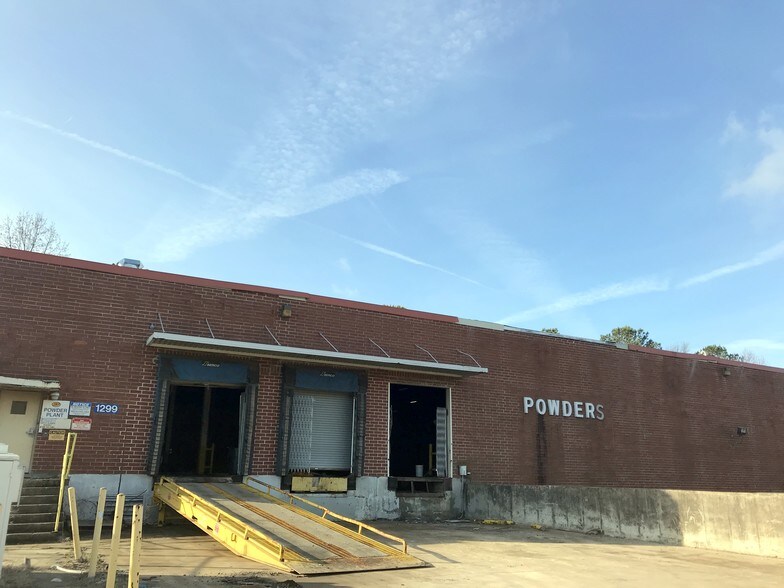 More Photos Of 1289 Seaboard Industrial Blvd, Atlanta Warehouse For Lease
