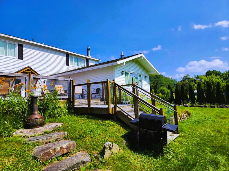 More Photos Of 401 Vt Route 100, West Dover Hotel For Sale