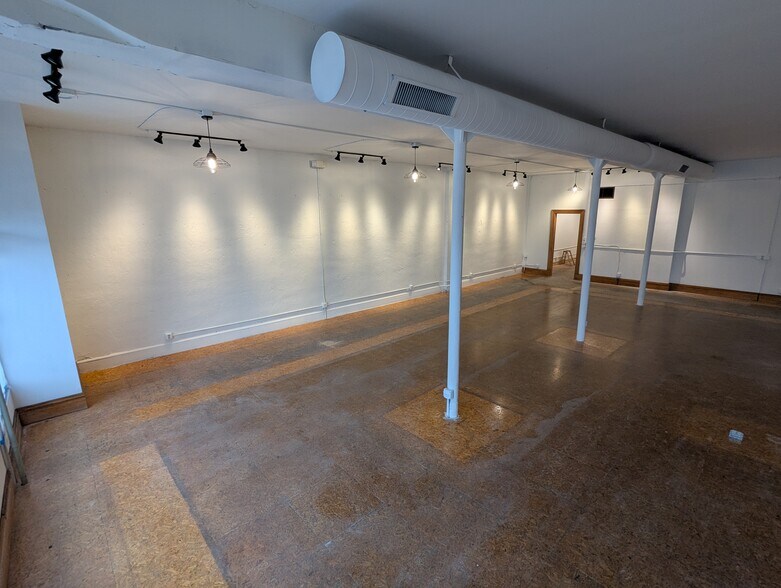More Photos Of 238 N Broadway, Denver Storefront Retail Office For Lease
