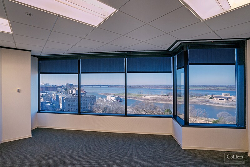 More Photos Of 50 N Front St, Memphis Office For Sale