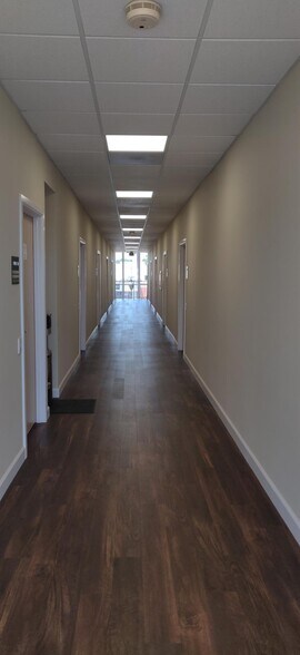 More Photos Of 18436 Hawthorne Blvd, Torrance Office For Lease