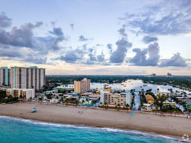 More Photos Of 308 Monroe St, Hollywood Hotel For Sale