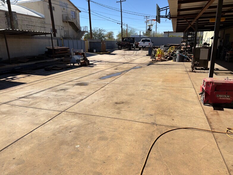 More Photos Of 3122-3144 E Columbia St, Tucson Research And Development For Sale