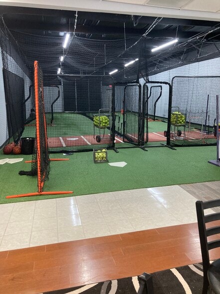 More Photos Of 7300-7314 Vanclaybon Dr, Apex Light Distribution For Lease