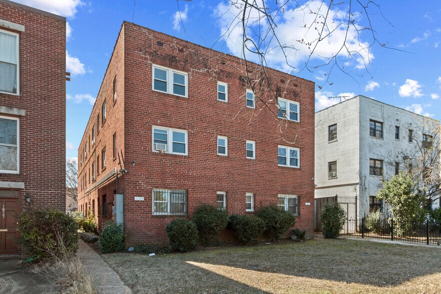 More Photos Of 1823-1825 E Capitol St SE, Washington Apartments For Sale