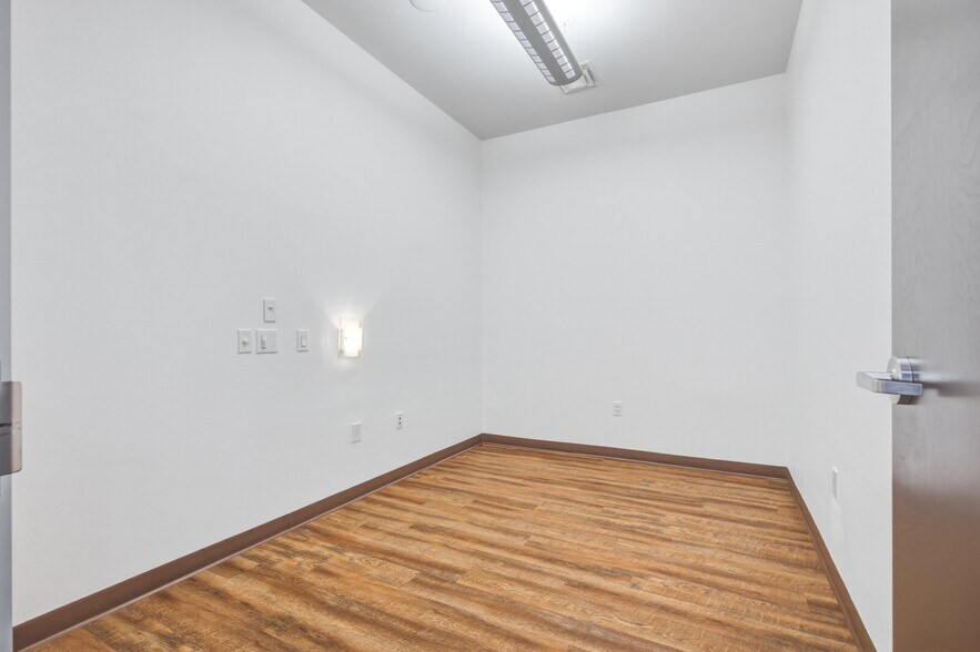 More Photos Of 12171 W Parmer Ln, Cedar Park Medical For Lease