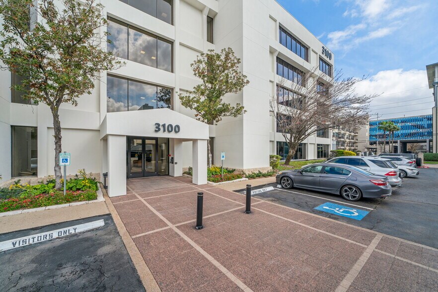 More Photos Of 3100 Timmons Ln, Houston Office For Lease