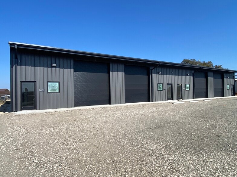 Primary Photo Of 2638 Business Loop 181 N, Floresville Flex For Sale