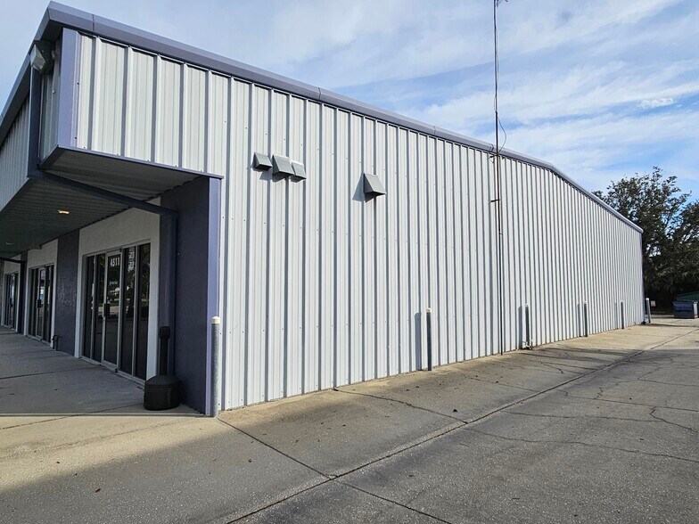 More Photos Of 4515-4521 Northgate Ct, Sarasota Warehouse For Sale