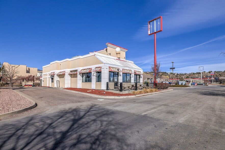 More Photos Of 511 Garden of the Gods Rd, Colorado Springs Fast Food For Sale