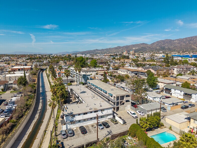 More Photos Of 252 W Elm Ave, Burbank Apartments For Sale