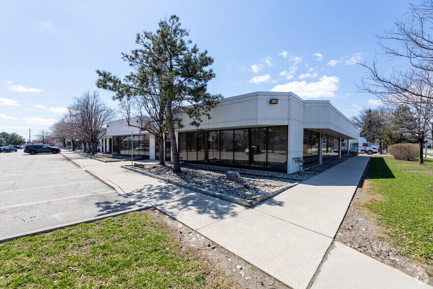 More Photos Of 7560 Airport Rd, Mississauga Office For Lease
