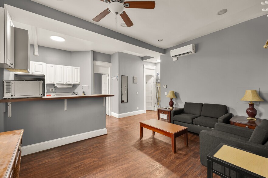 More Photos Of 500 9th St SE, Washington Apartments For Sale