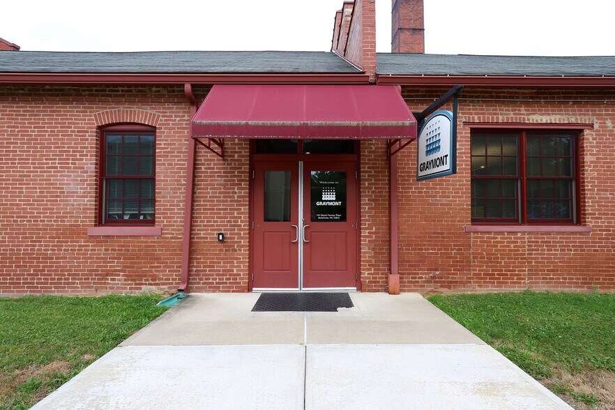 More Photos Of 100-256 Match Factory Pl, Bellefonte Medical For Lease