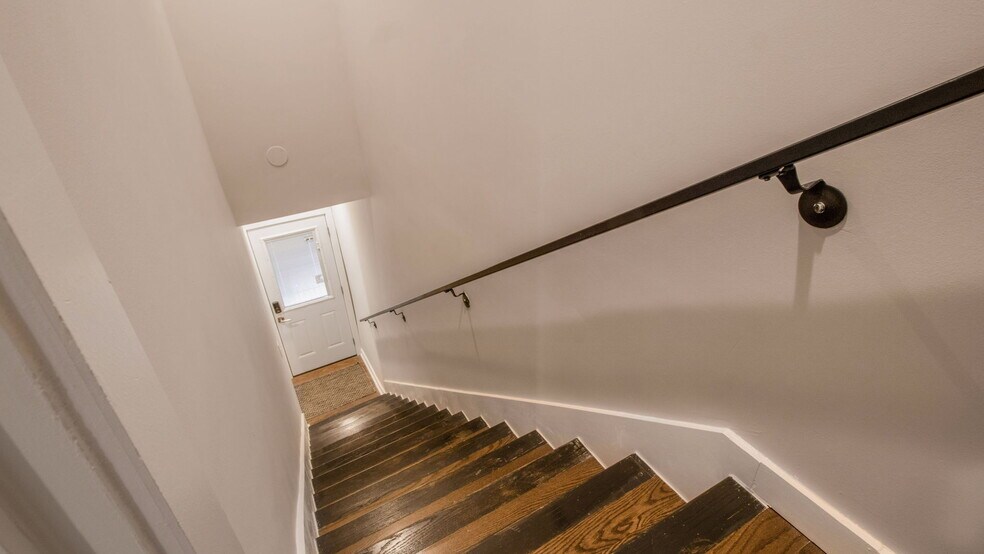 More Photos Of 1414-1416 Pennsylvania Ave SE, Washington Apartments For Sale