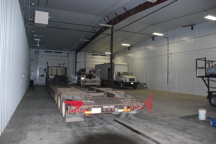 More Photos Of 5818 Jefferson Ln, Williston Warehouse For Sale