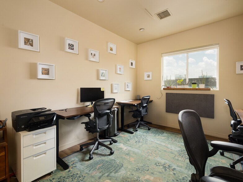 More Photos Of 124 Center St, El Segundo Office For Lease